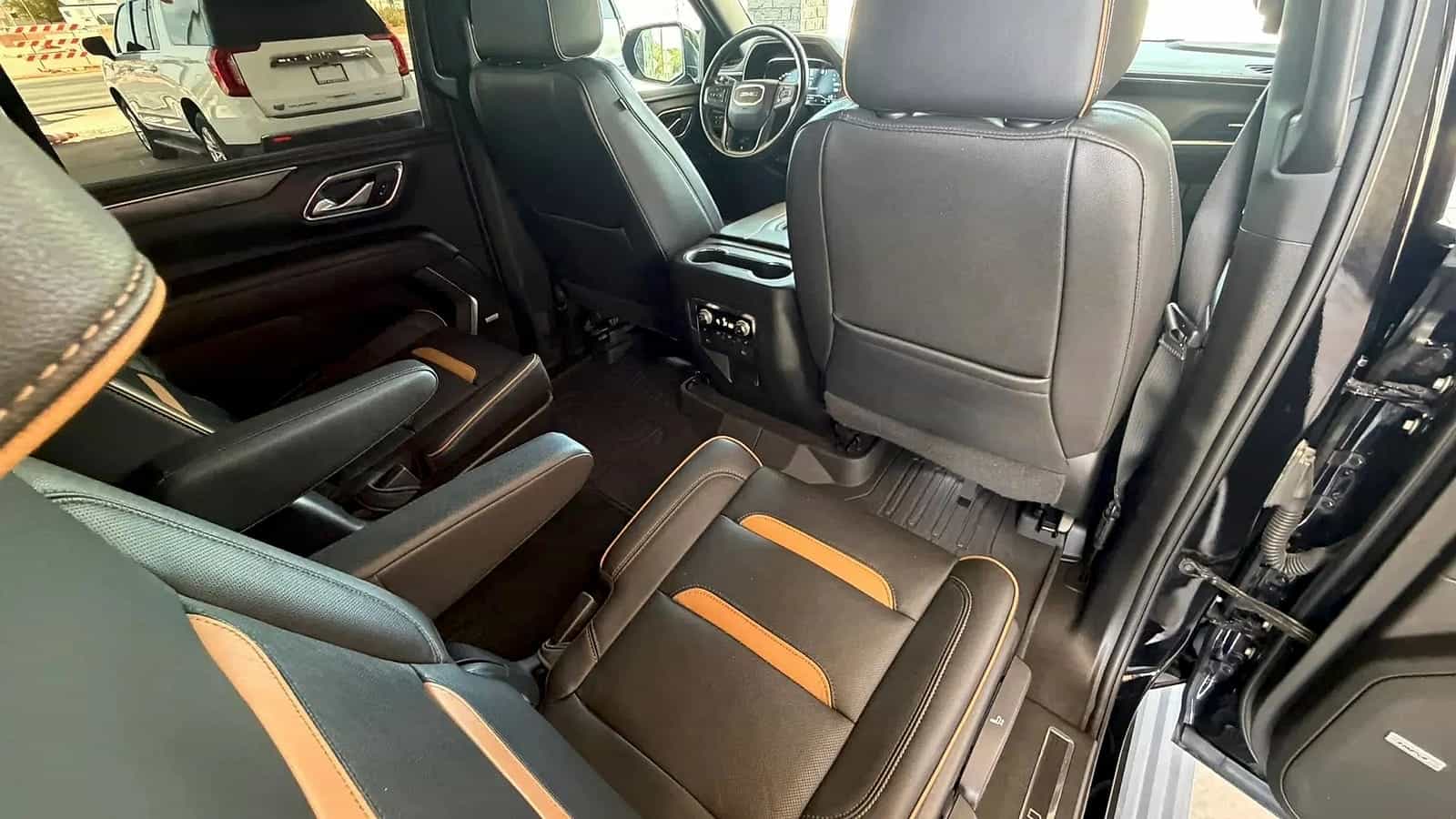 2022 GMC Yukon XL AT4 - Photo 25