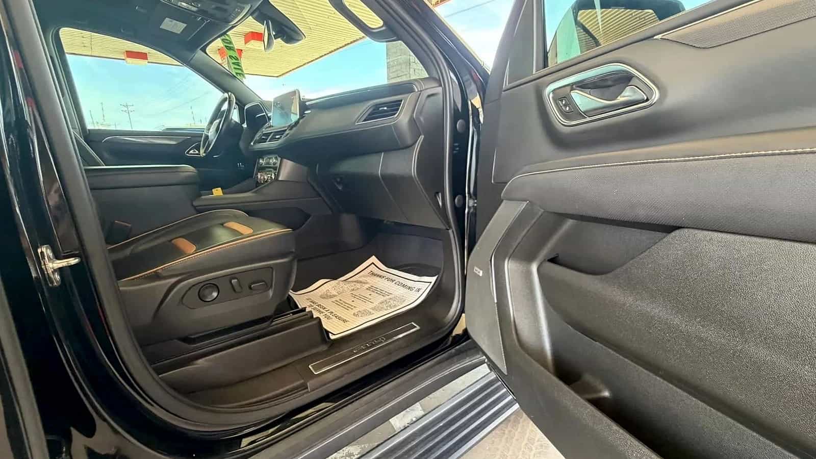 2022 GMC Yukon XL AT4 - Photo 18