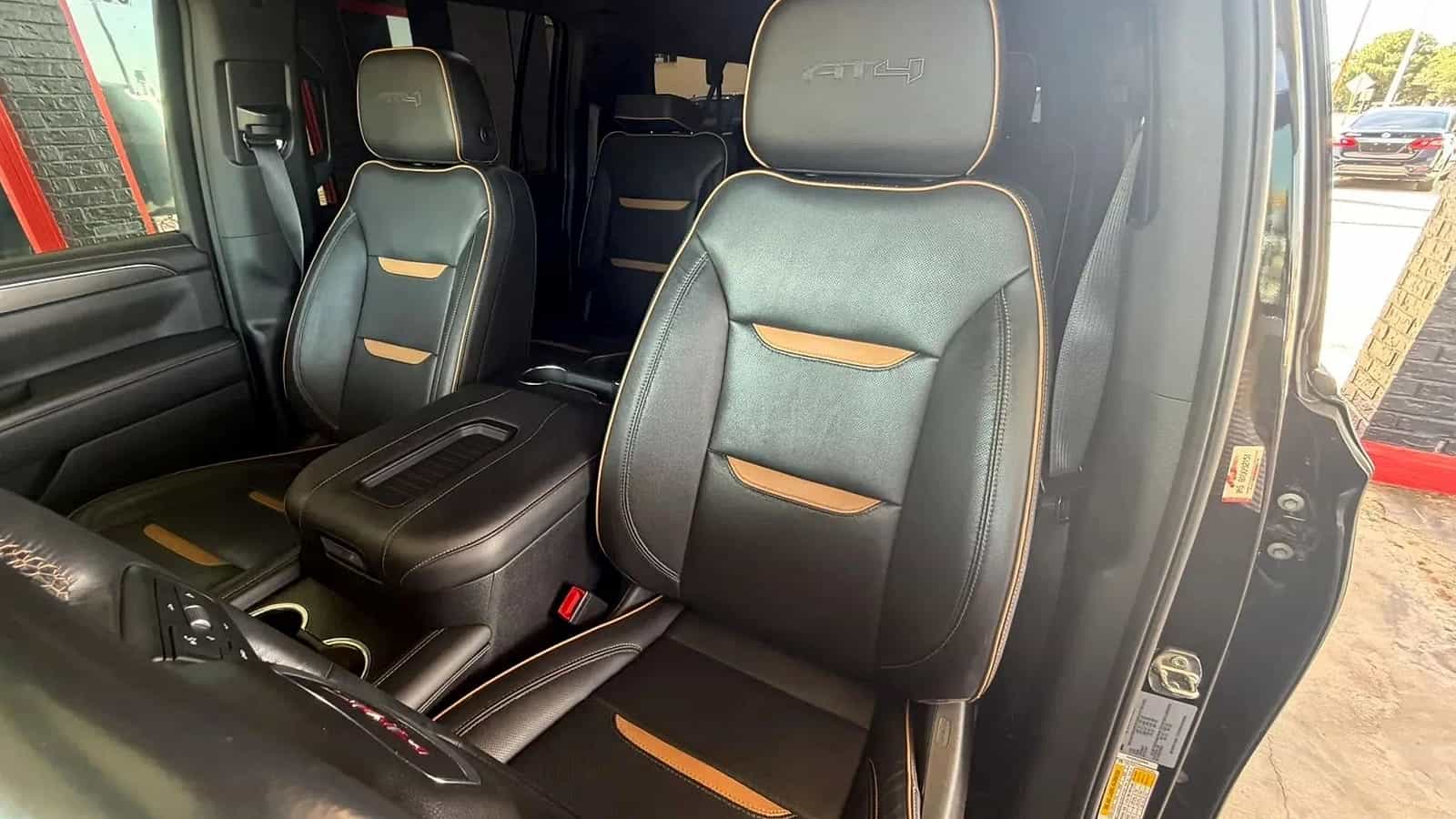 2022 GMC Yukon XL AT4 - Photo 15