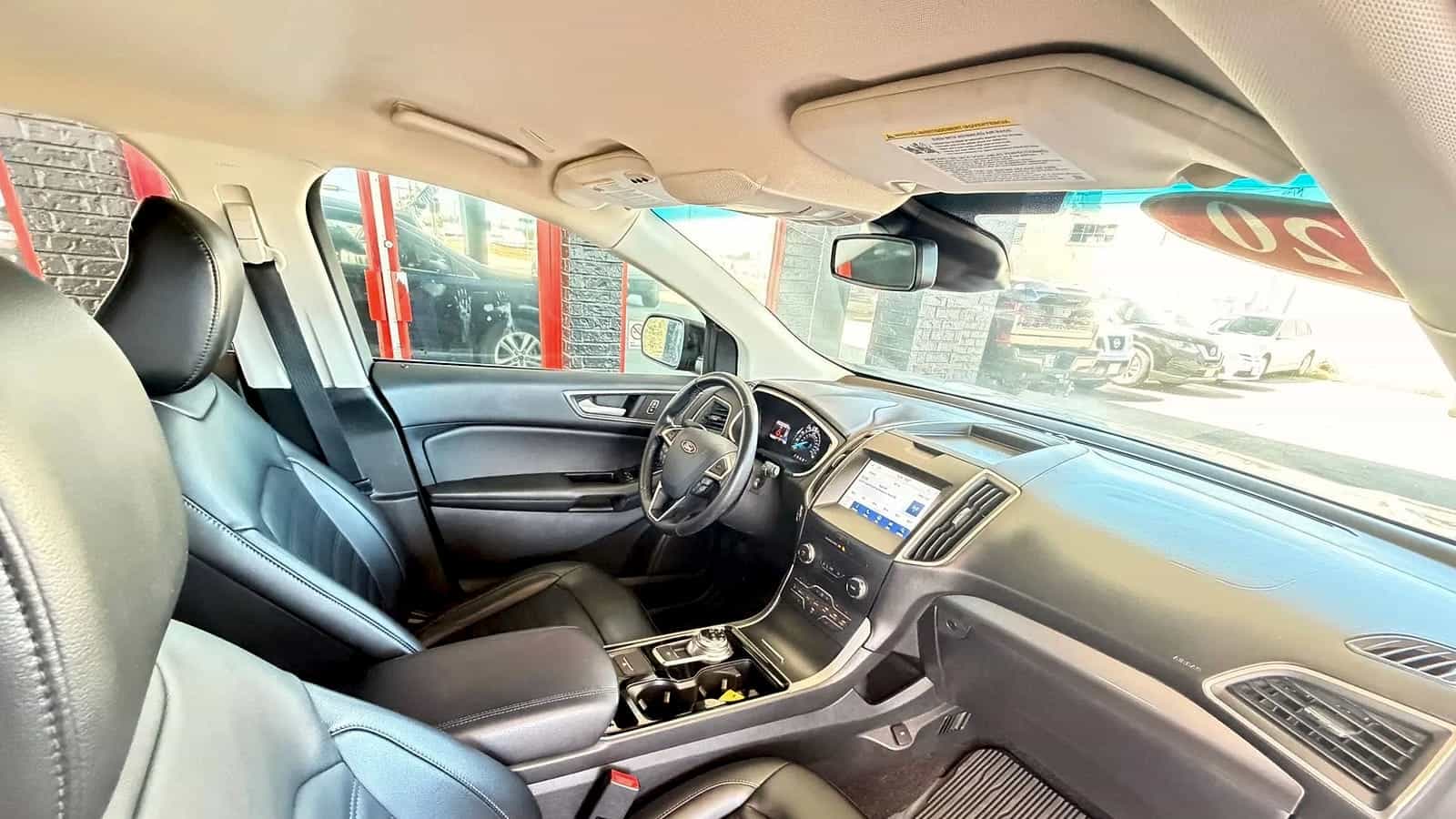 2020 Ford Edge SEL - Photo 16