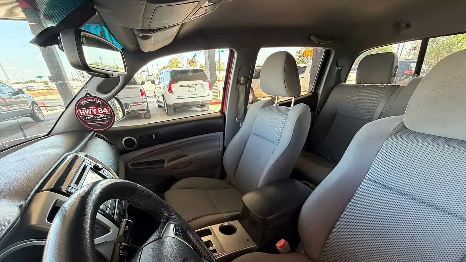 2013 Toyota Tacoma PreRunner - Photo 18