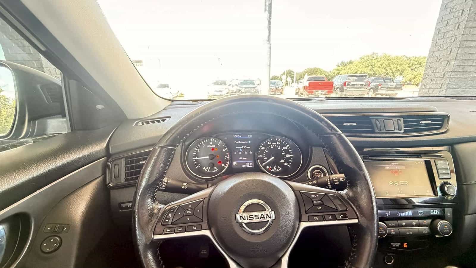2020 Nissan Rogue SV - Photo 10