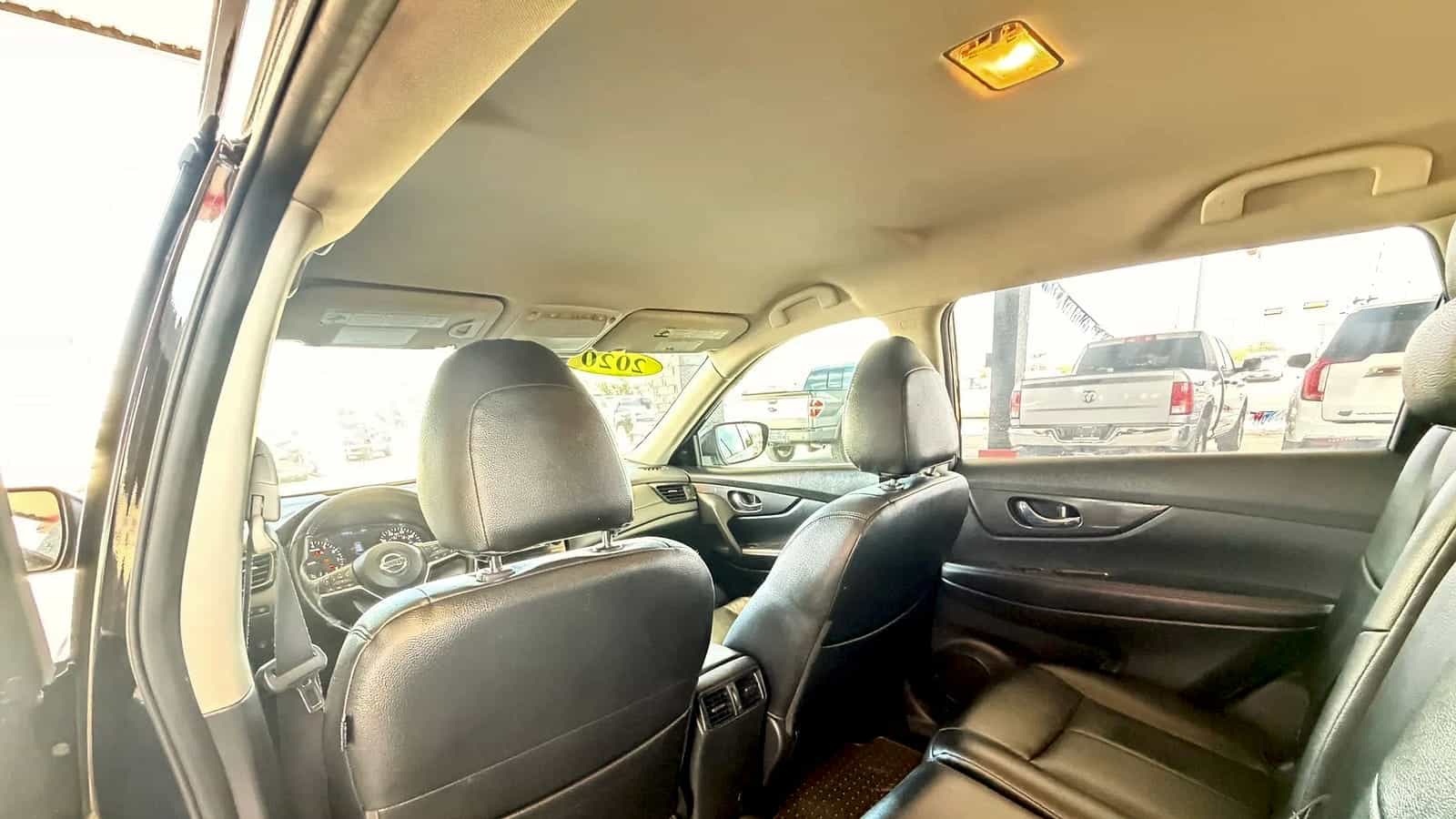 2020 Nissan Rogue SV - Photo 17